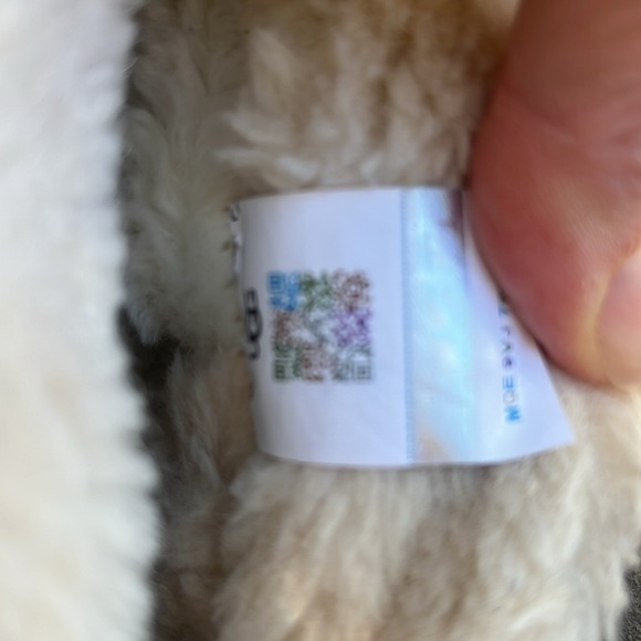 LIKE NEW UGG Classic Mini Toggler Boots! - Picture 11 of 11